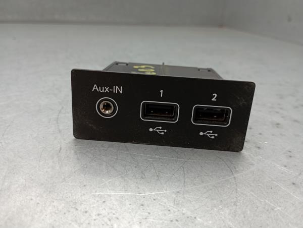 Módulo USB / AUX / IPOD RENAULT Clio V (BF_)