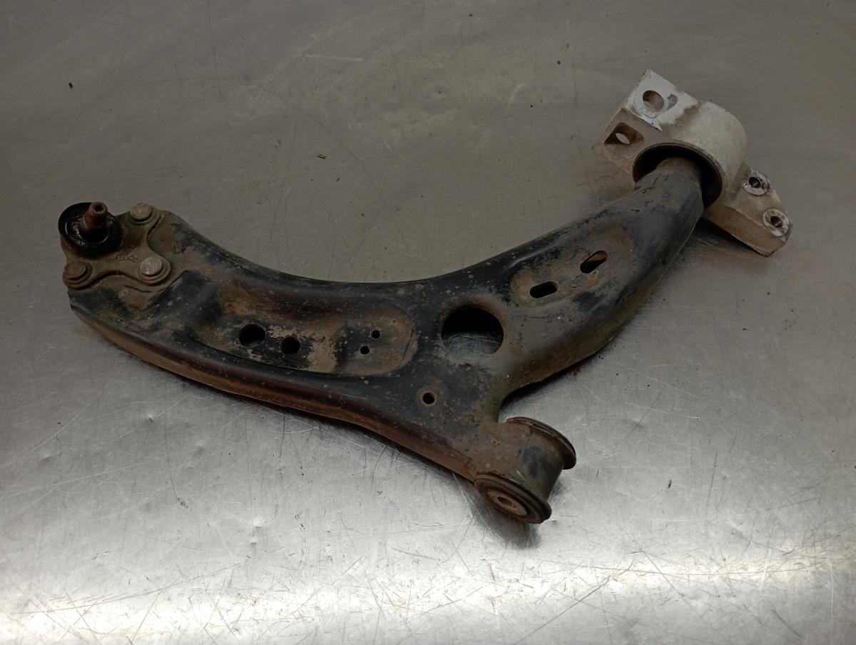 Bras de suspension Avant Droite VOLKSWAGEN Scirocco (137, 138)