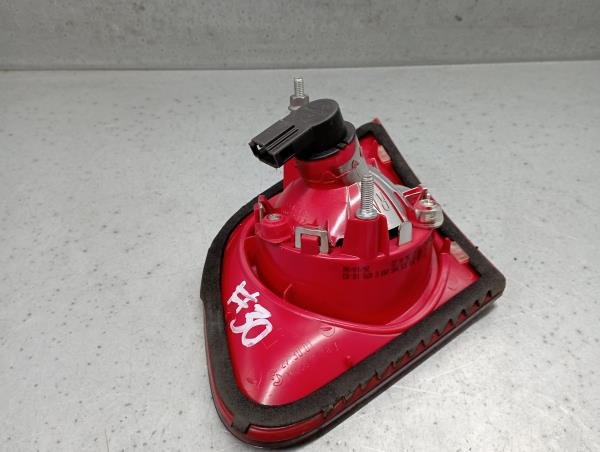 Feu de coffre Gauche VOLKSWAGEN Passat (3C2) Imagem-2