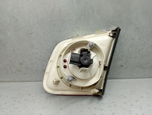 Feu de coffre Gauche VOLKSWAGEN Jetta III (1K2) Imagem-1