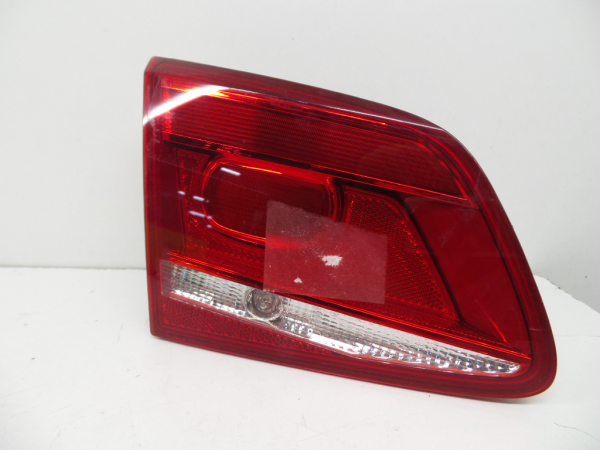 Feu de coffre Gauche VOLKSWAGEN Passat (362)