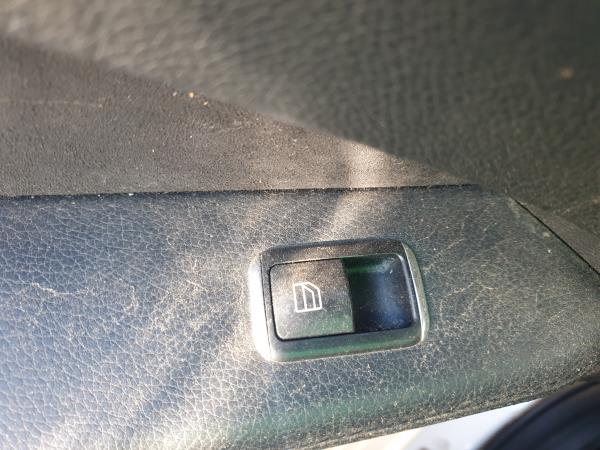 Mando / interruptor elevalunas delantero derecho MERCEDES-BENZ Classe E (W212)