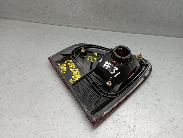 Left Tailgate light  SEAT Cordoba (6K1, 6K2) Imagem-2