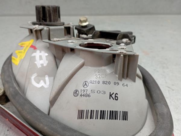 Fanale Sinistro Baule MERCEDES-BENZ Classe E (W210) Imagem-2