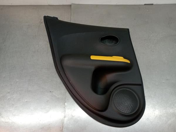 Forra porta / quartela trás esquerda NISSAN Juke (F15)