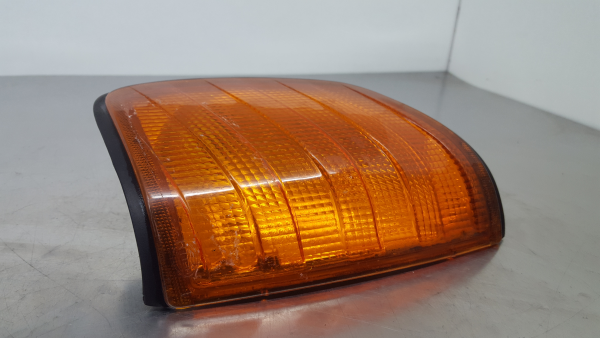 Freccia anteriore sinistra MERCEDES-BENZ Três volumes (W124) Imagem-1