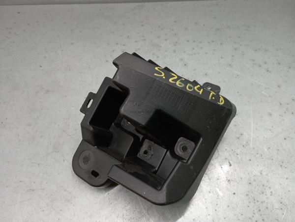 Guida paraurti posteriore destro RENAULT Clio V (BF_)