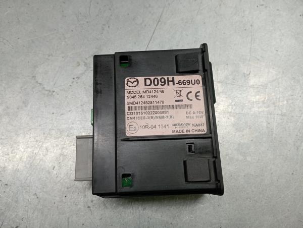 USB / AUX / iPod Socket Connector MAZDA CX-3 (DK) Imagem-3