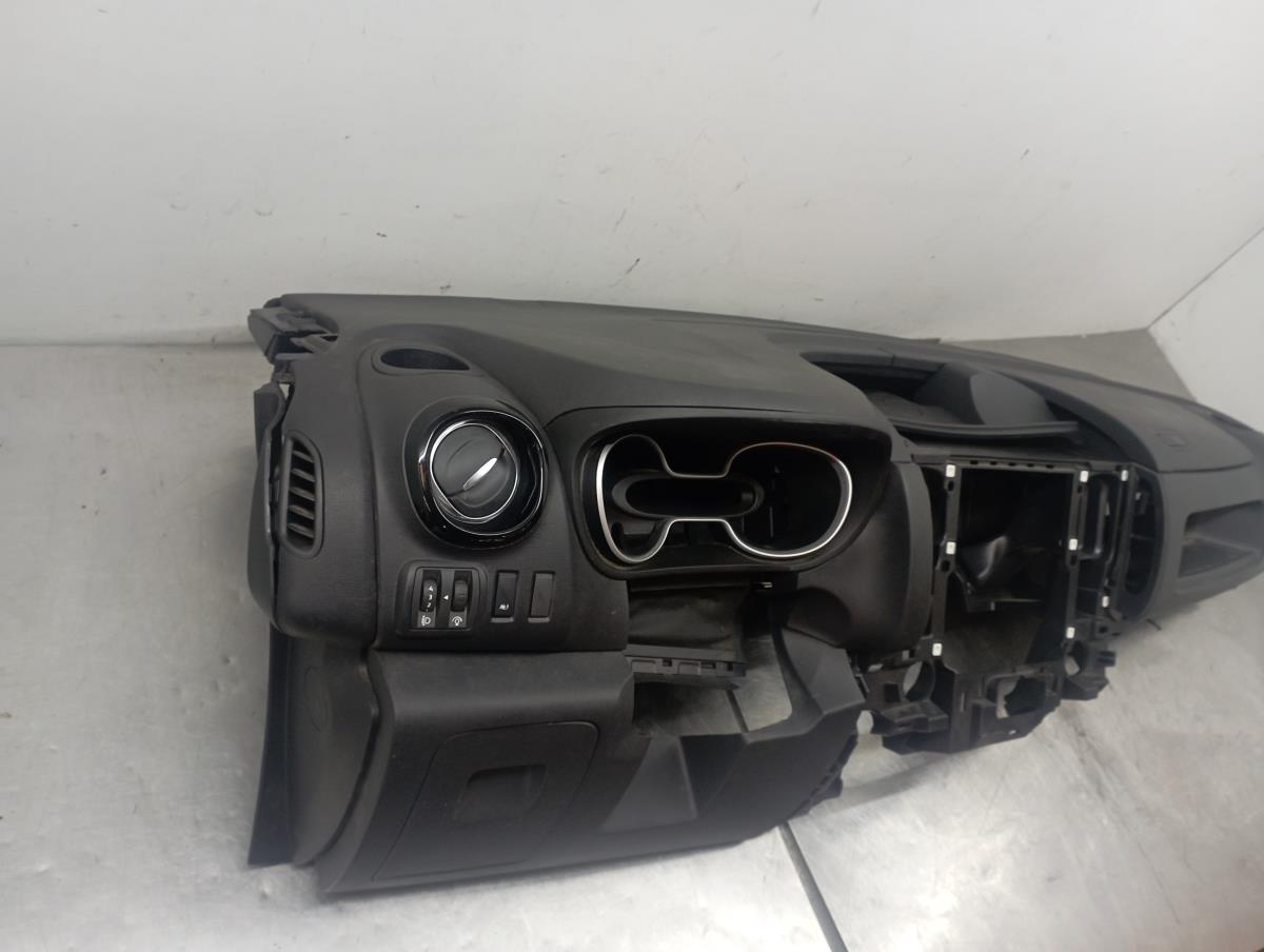 Dashboard RENAULT Trafic III (FG_) Imagem-1