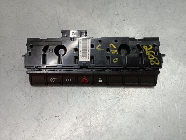 Bouton de Warning/ interrupteur 4 feux de détresse RENAULT Clio V (BF_)