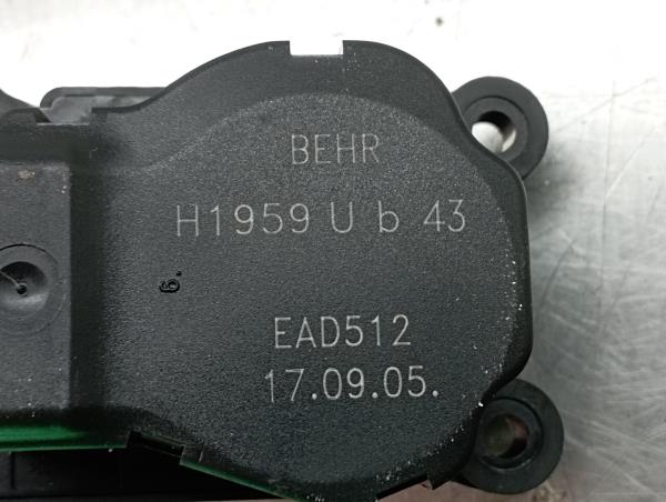 Motor del compuerta de la calefacción PEUGEOT 307 SW (3H) Imagem-4