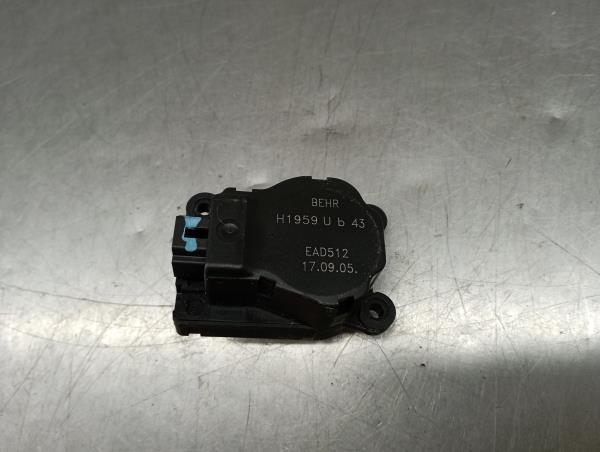 Motor del compuerta de la calefacción PEUGEOT 307 SW (3H) Imagem-2