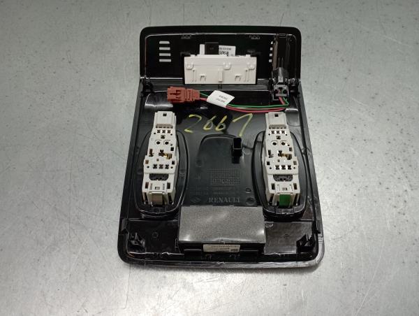 Front seat light RENAULT Captur II Imagem-1