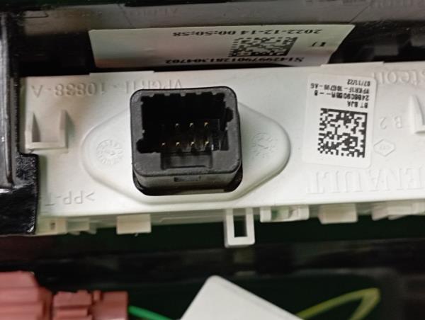 Front seat light RENAULT Captur II Imagem-3