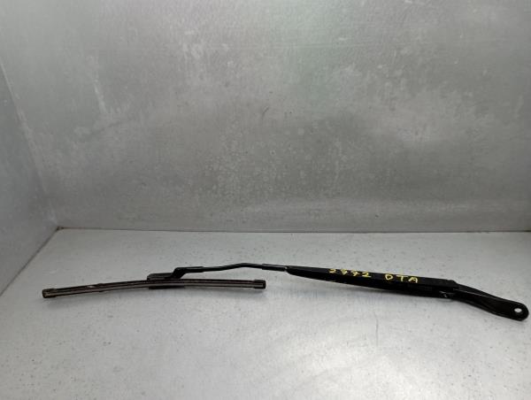 Braccio del tergicristallo anteriore destro PEUGEOT 208 II Imagem-1