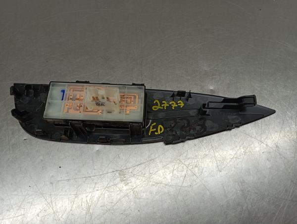 Mando / interruptor elevalunas delantero derecho NISSAN Qashqai II (J11) Imagem-1