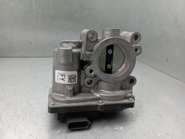 Throttle body RENAULT Clio IV (BH_)