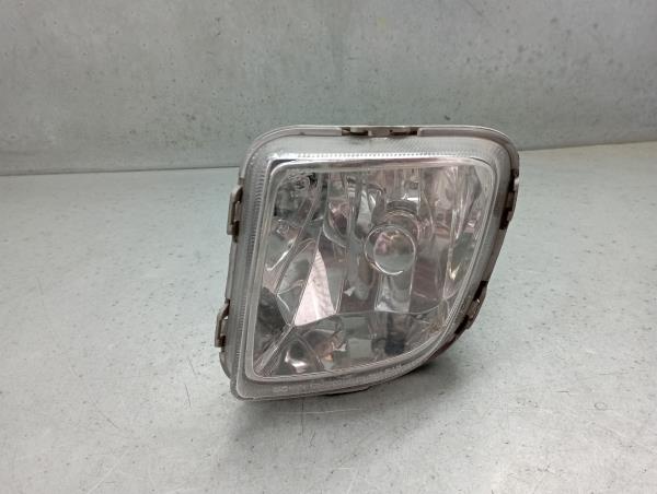 Faro antiniebla delantero izquierdo HYUNDAI H-1 / Starex (A1)