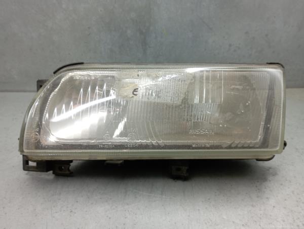 Óptica / faro Izquierdo NISSAN Primera Sedan (P10)