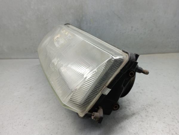 Óptica / faro Izquierdo NISSAN Primera Sedan (P10) Imagem-1