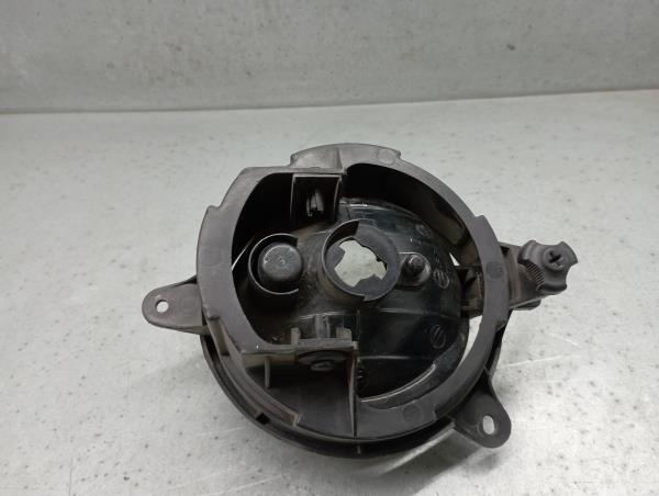 Left front fog light KIA Sorento I (JC) Imagem-1