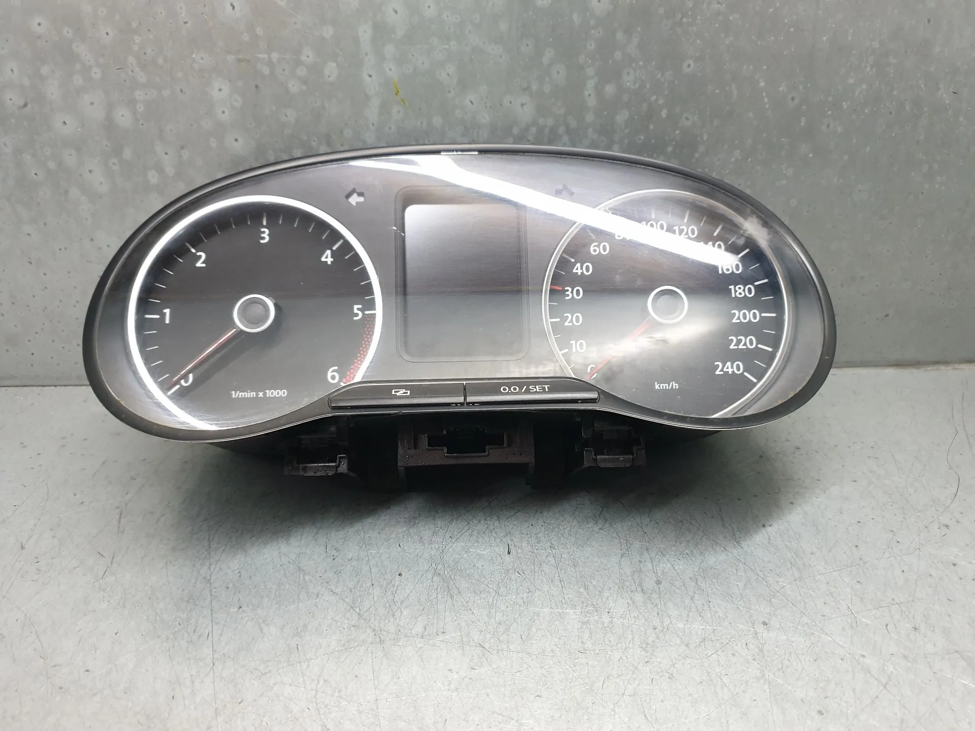 Quadrante / Cuadro de instrumentos VOLKSWAGEN Polo (6R, 6C)
