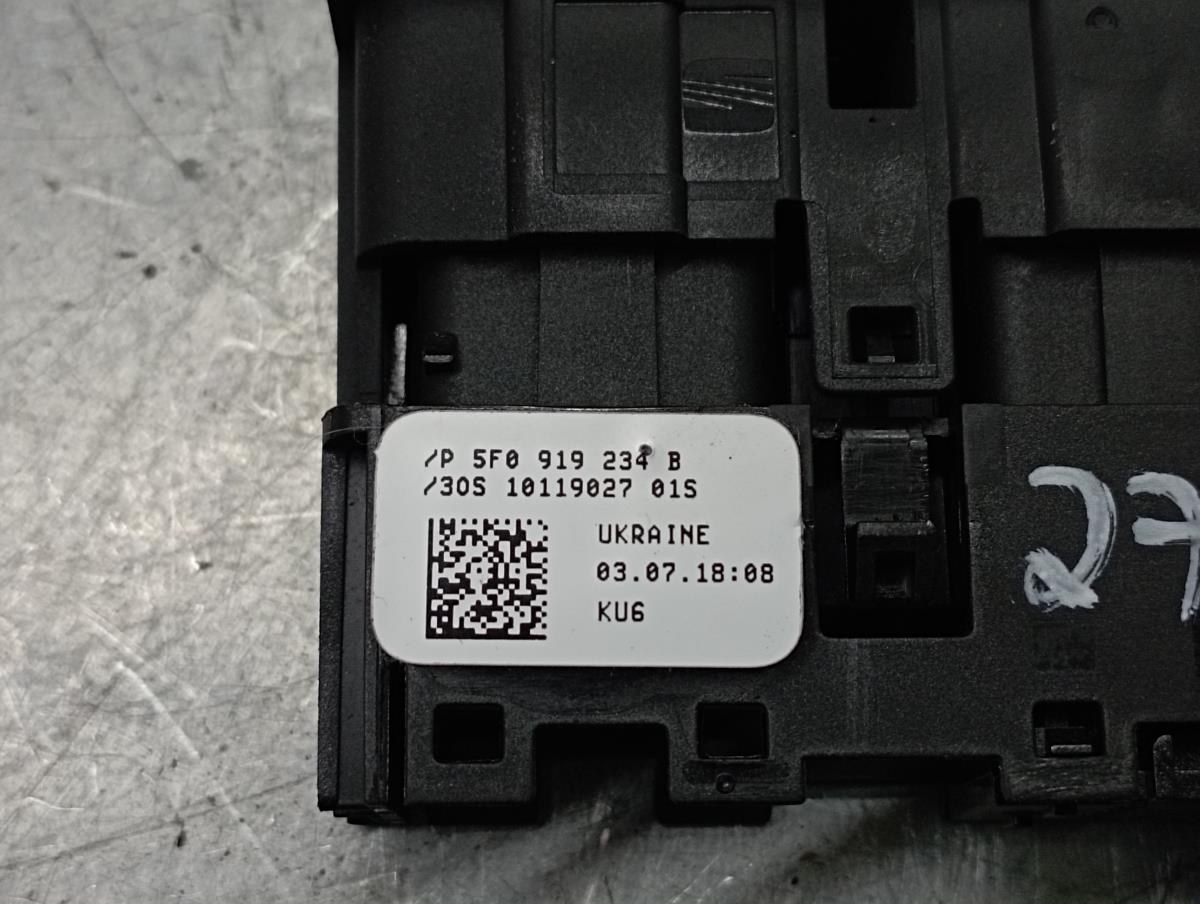 Display / ecrã de informações SEAT Leon ST (5F8) Imagem-3