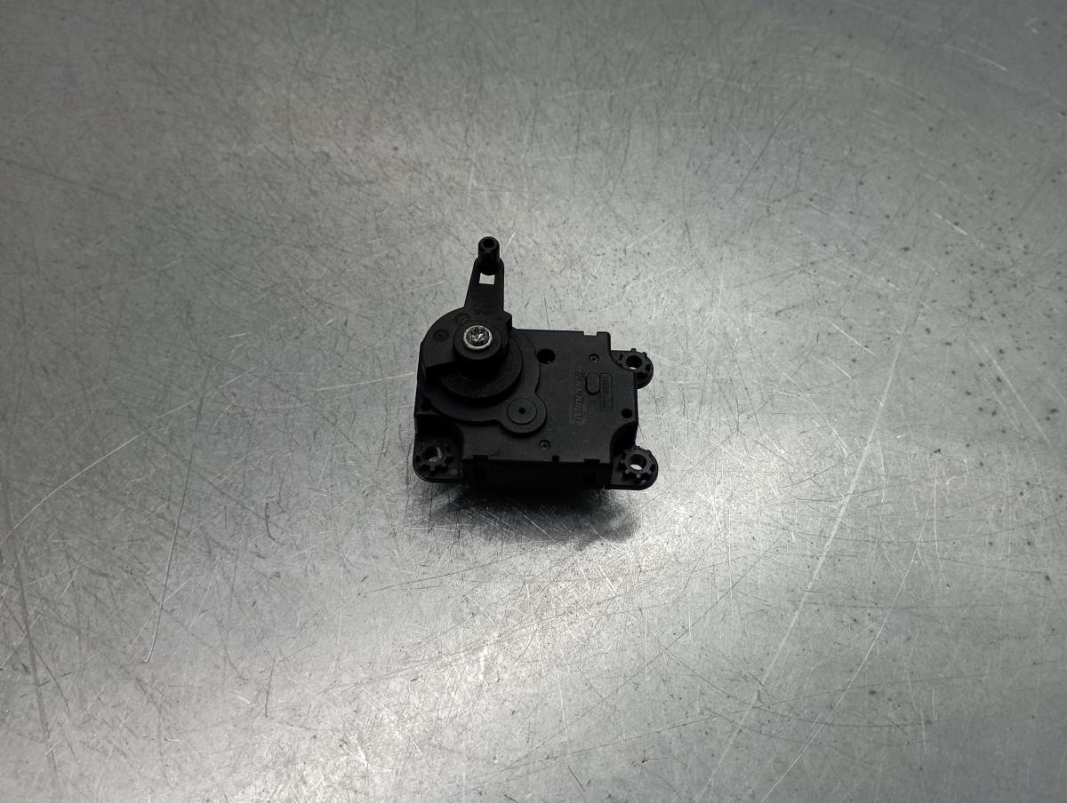 Motor del compuerta de la calefacción PEUGEOT 308 SW II