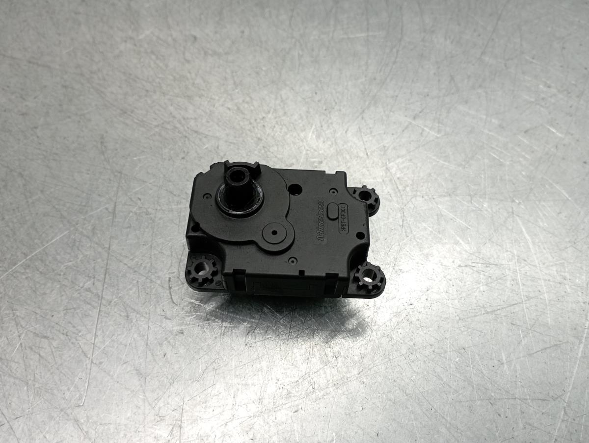 Motor del compuerta de la calefacción PEUGEOT 308 SW II