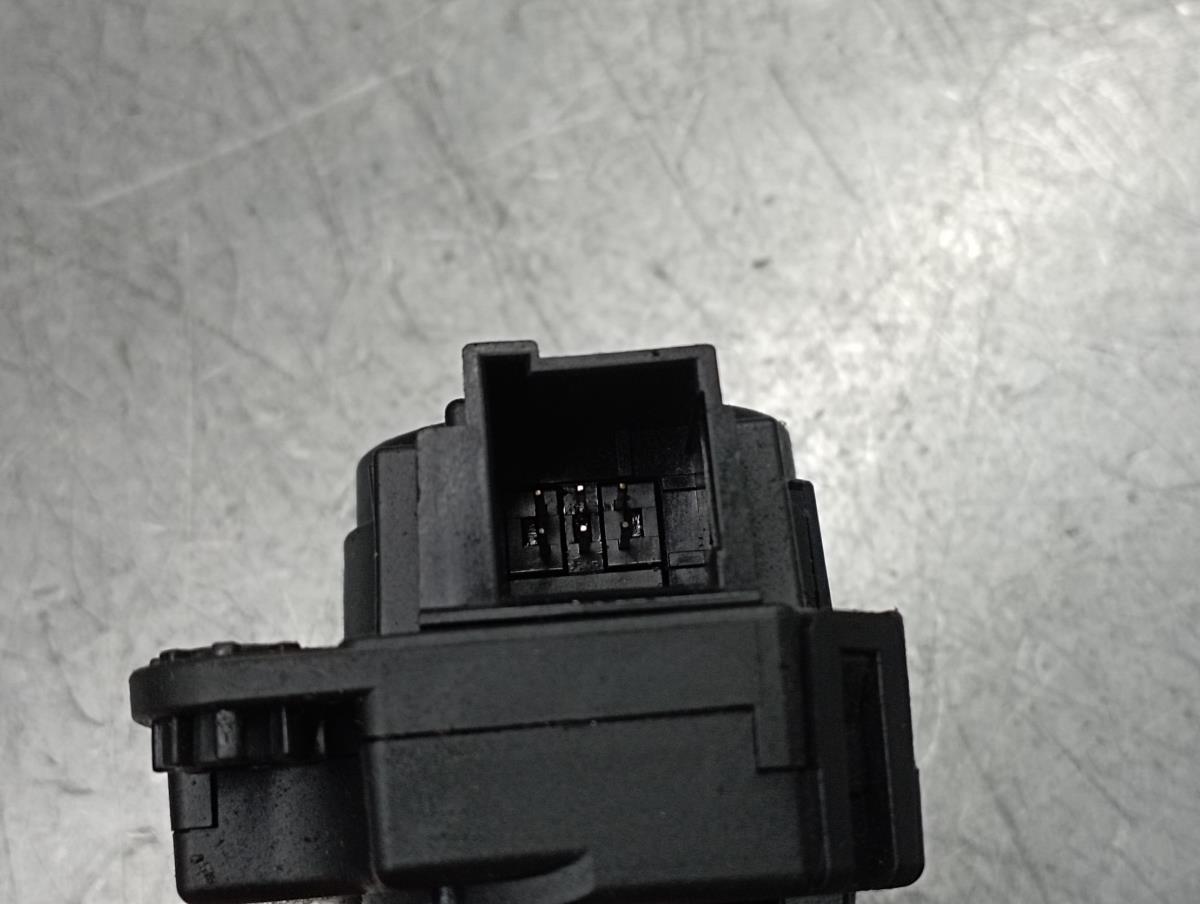 Motor del compuerta de la calefacción PEUGEOT 308 SW II Imagem-2