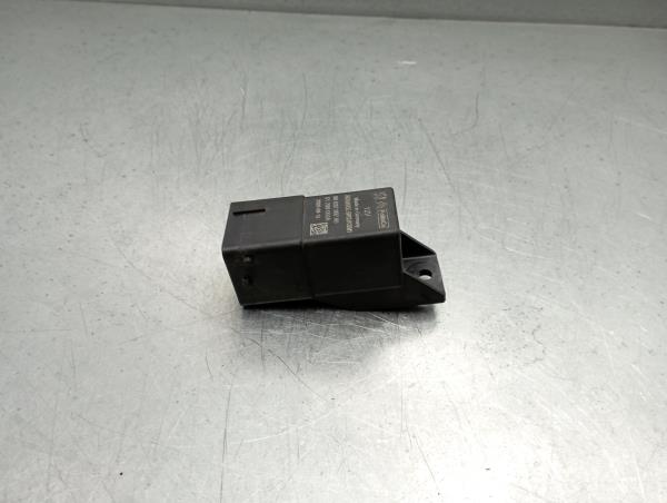 Glow plug Relay PEUGEOT 208 Van