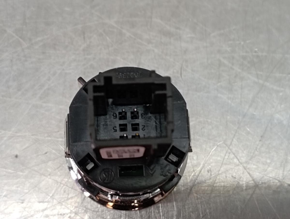 Multifunction control PEUGEOT 308 SW II Imagem-1