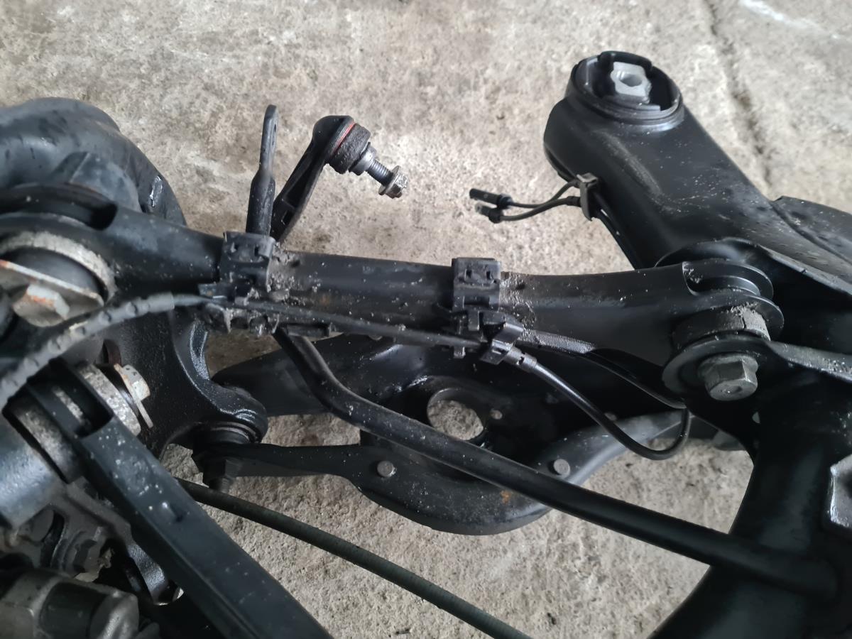 Brazo suspensión trasero derecho BMW 1 (F20)