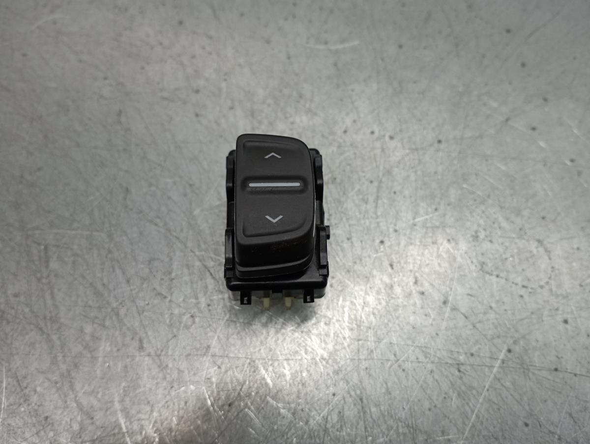 Mando / interruptor elevalunas delantero derecho DACIA Sandero II (5S_)