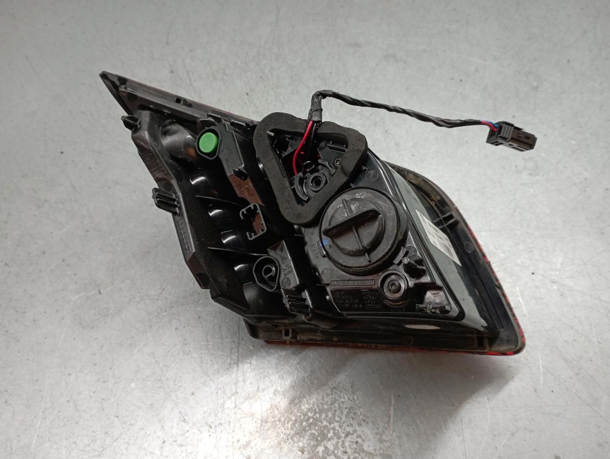 Fanale Destro Baule PEUGEOT 308 II Imagem-1