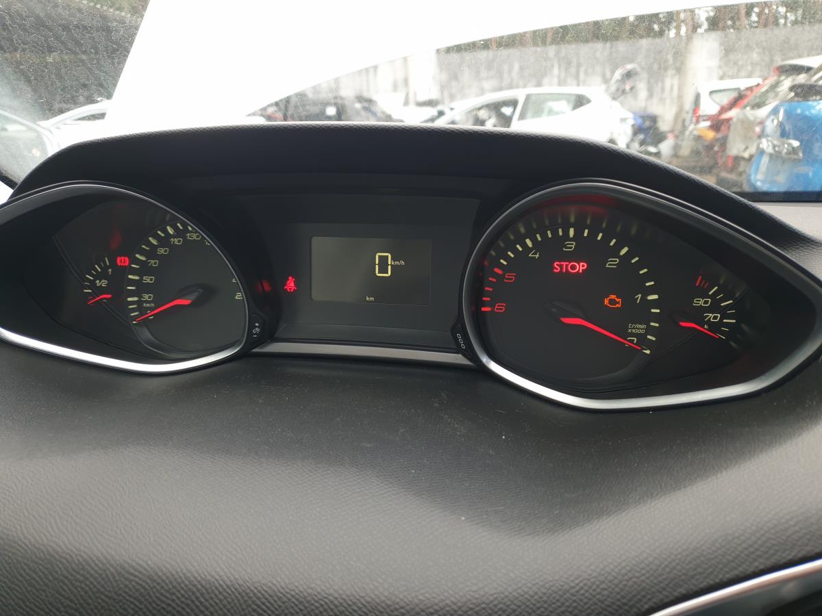 Instrument cluster PEUGEOT 308 II Imagem-1