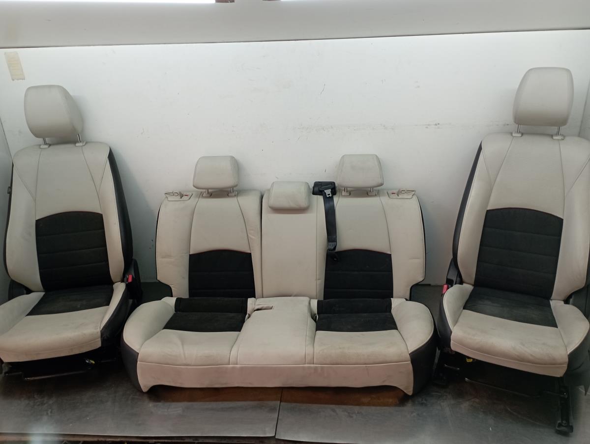 Set di sedili MAZDA CX-3 (DK)