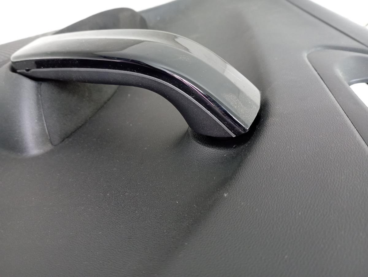 Forra porta / quartela trás esquerda PEUGEOT 208 Imagem-1