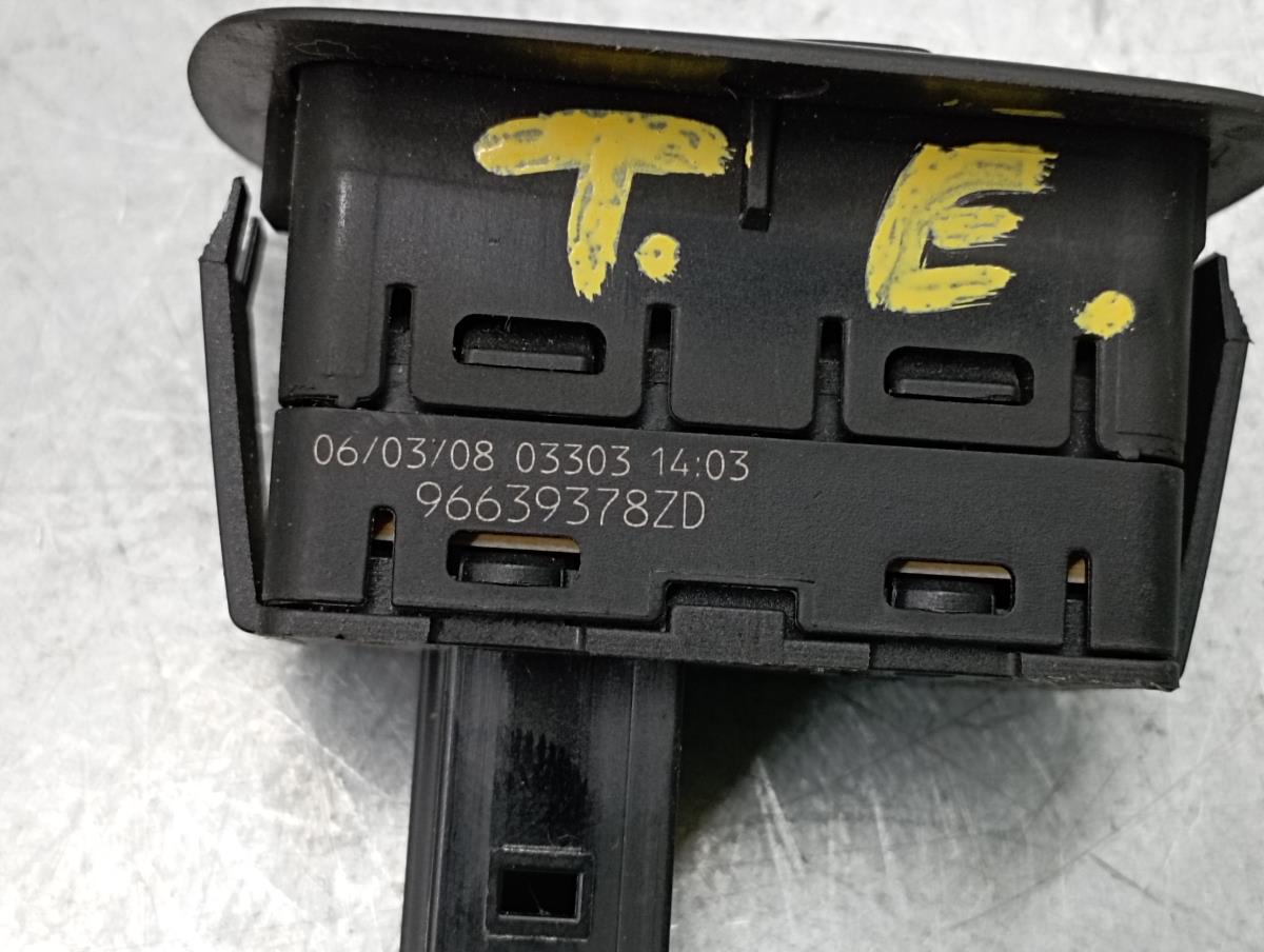 Commande / interrupteur lève-vitre Arrière gauche CITROËN C4 Picasso I (UD_) Imagem-3