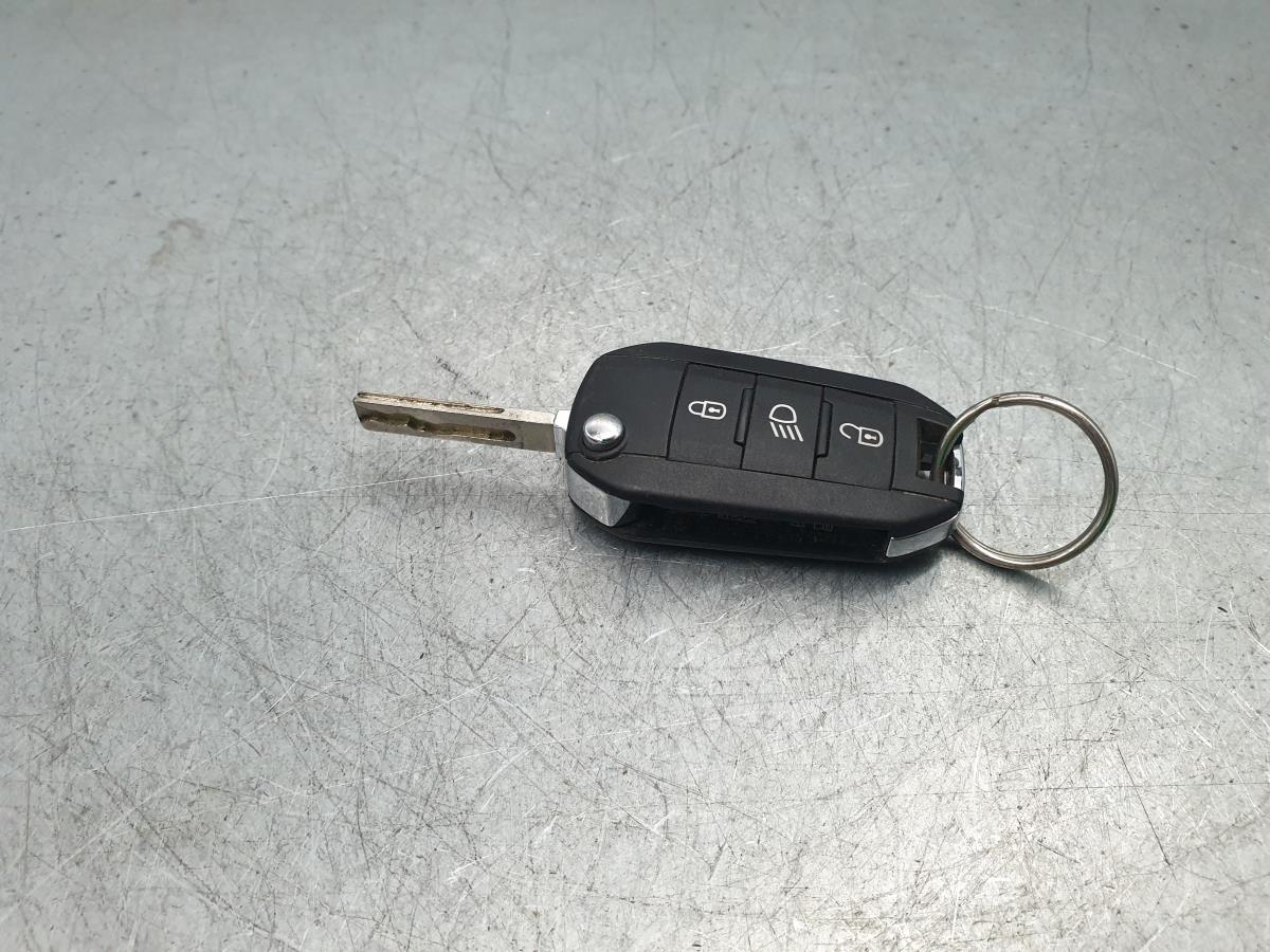 Borracha genérica PEUGEOT 208 II Imagem-1