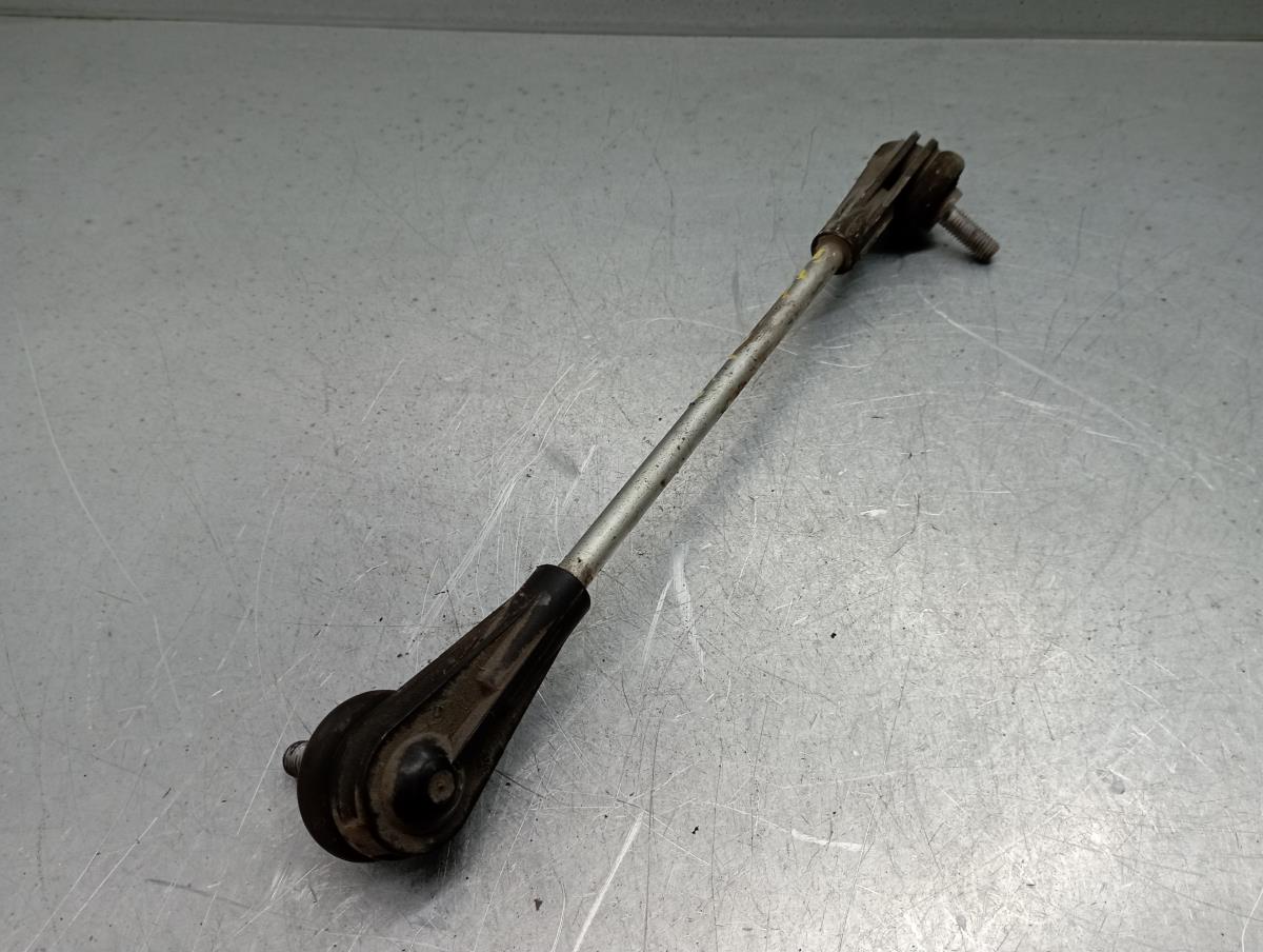 Tie rods / stabilizer links BMW 1 (F20) Imagem-1