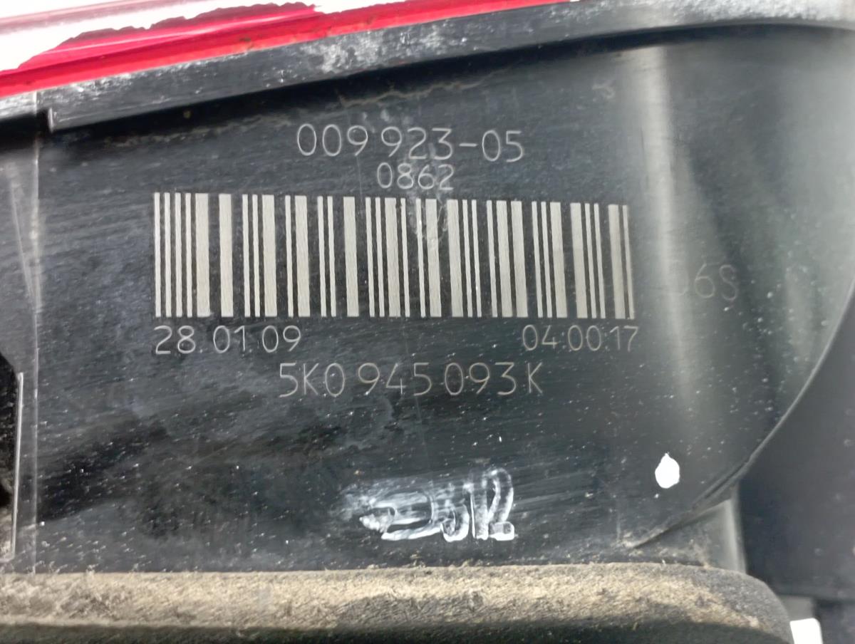 Feu de coffre Gauche VOLKSWAGEN Golf VI (5K1) Imagem-4