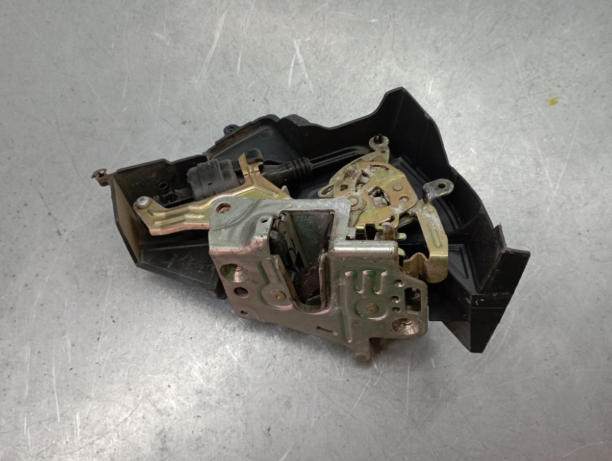 Serratura / chiusura posteriore destra MERCEDES-BENZ Classe C (W202) Imagem-1