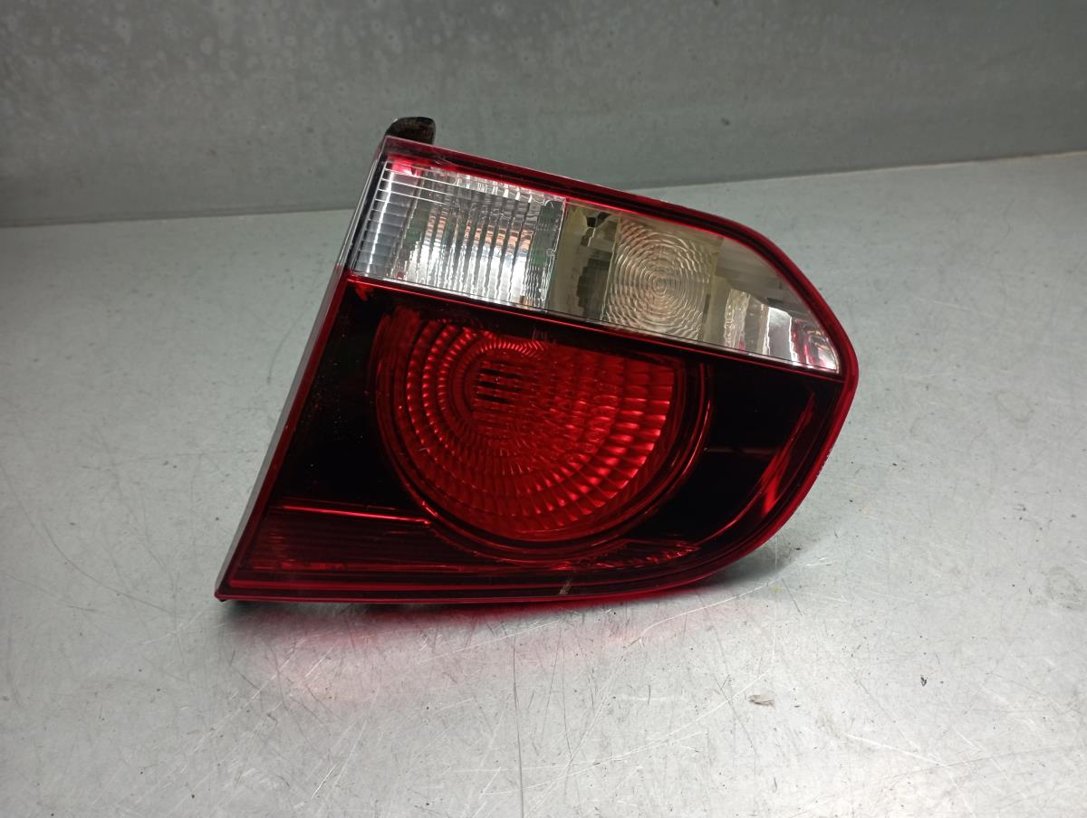 Farolim da mala direito VOLKSWAGEN Golf VI (5K1)
