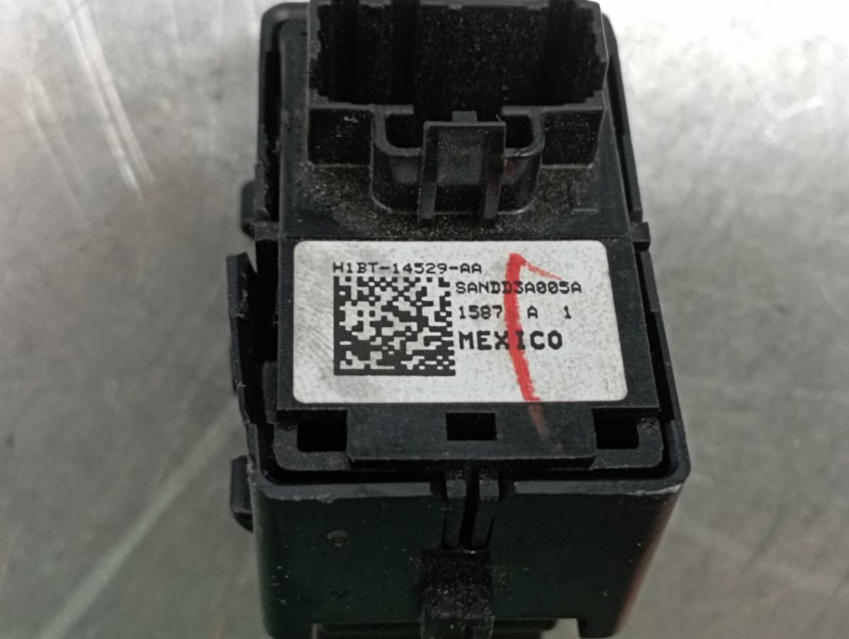 Mando / interruptor elevalunas delantero derecho FORD Fiesta VII (HJ, HF) Imagem-3