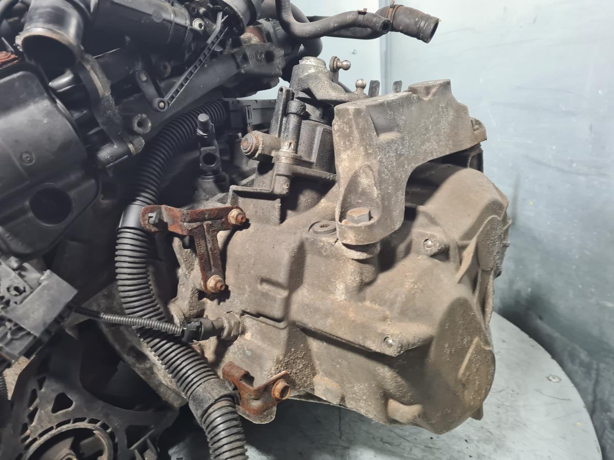 Manual gearbox OPEL Astra J Imagem-1