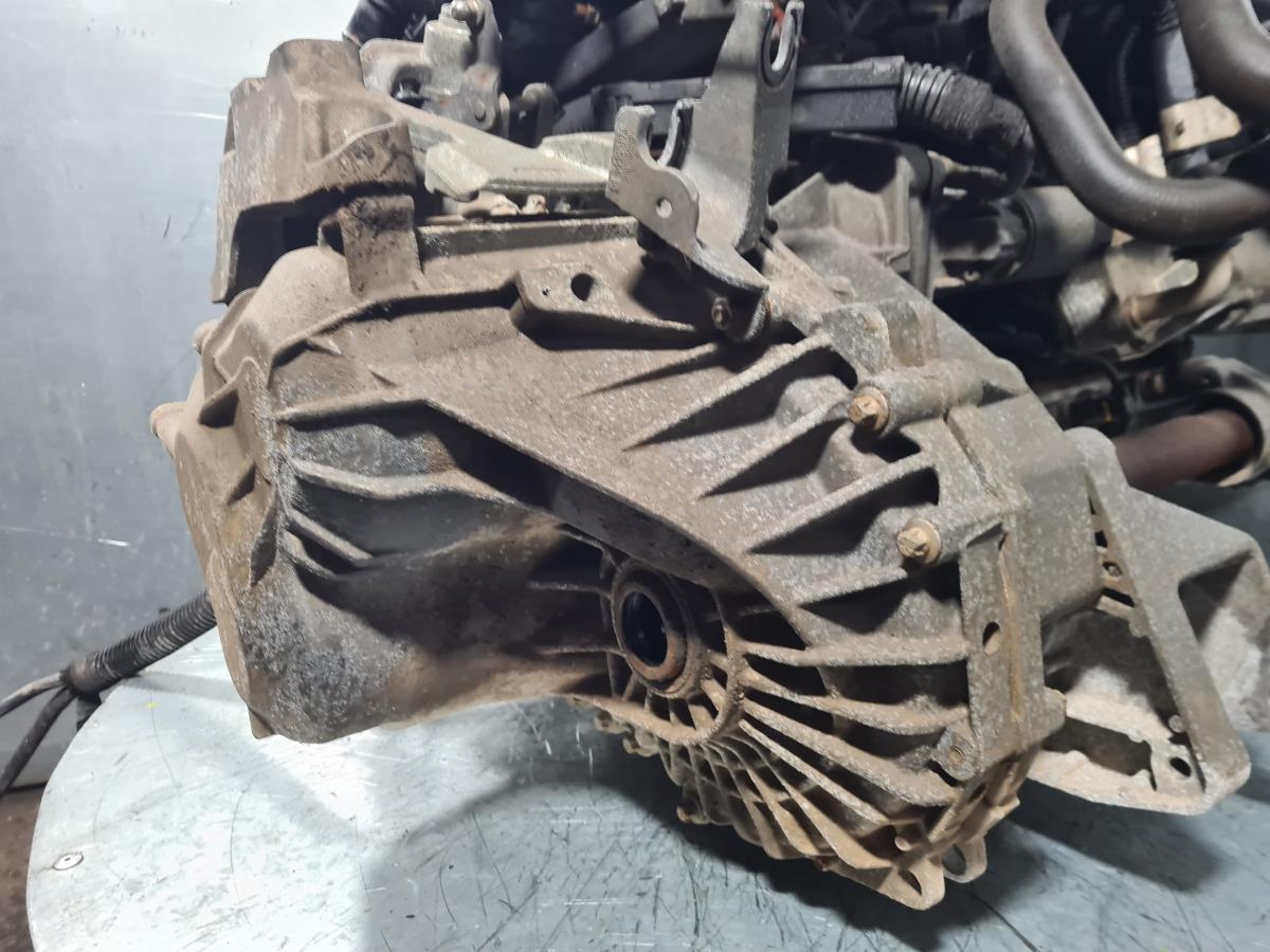 Manual gearbox OPEL Astra J Imagem-4