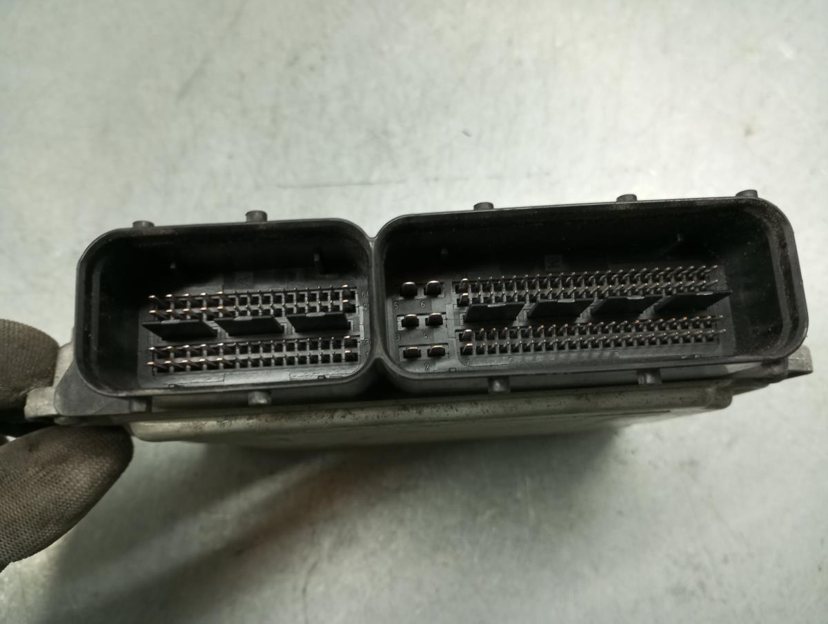 Centralina motor / ECU OPEL Astra J Imagem-1