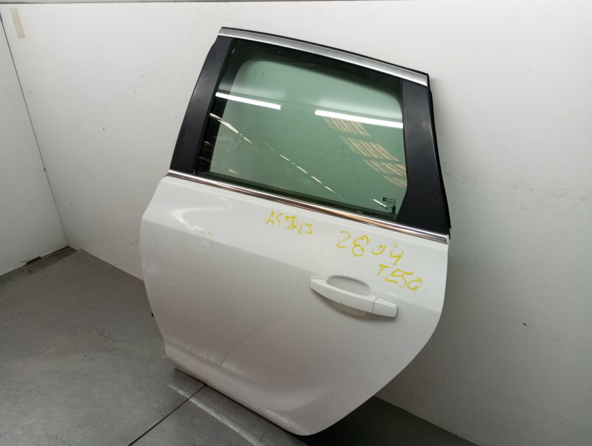 Left rear door OPEL Astra J Imagem-1
