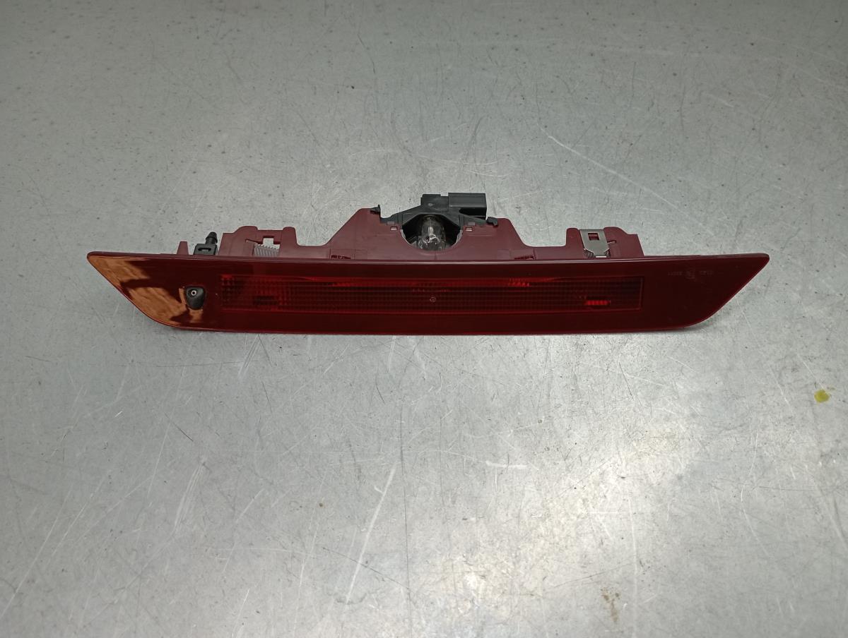 Feu de stop supplémentaire / 3e feu DACIA Sandero III